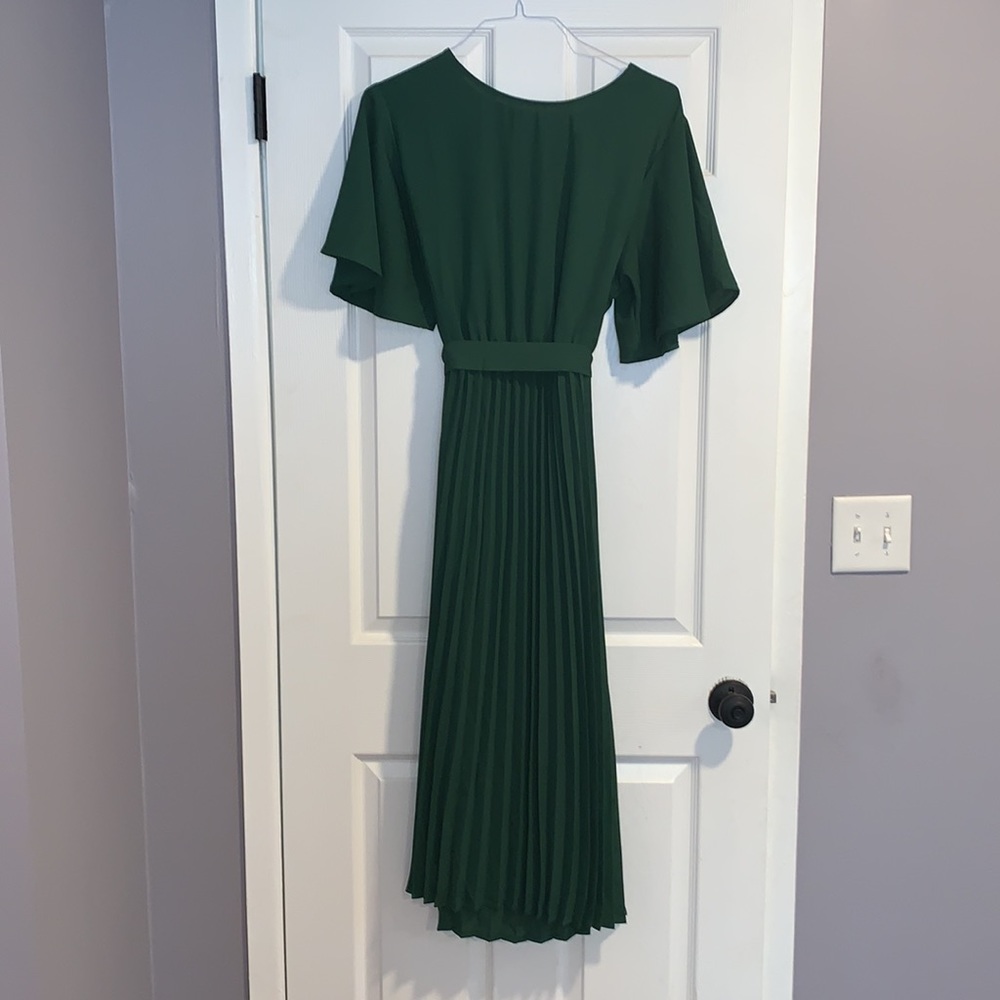 XXL Midi Pleated Dress with Sleeves